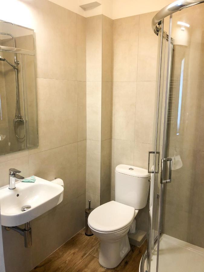 Hotel Korona Rzeszow Bagian luar foto