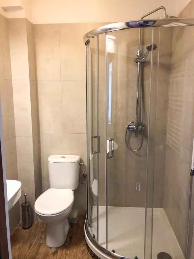 Hotel Korona Rzeszow Bagian luar foto